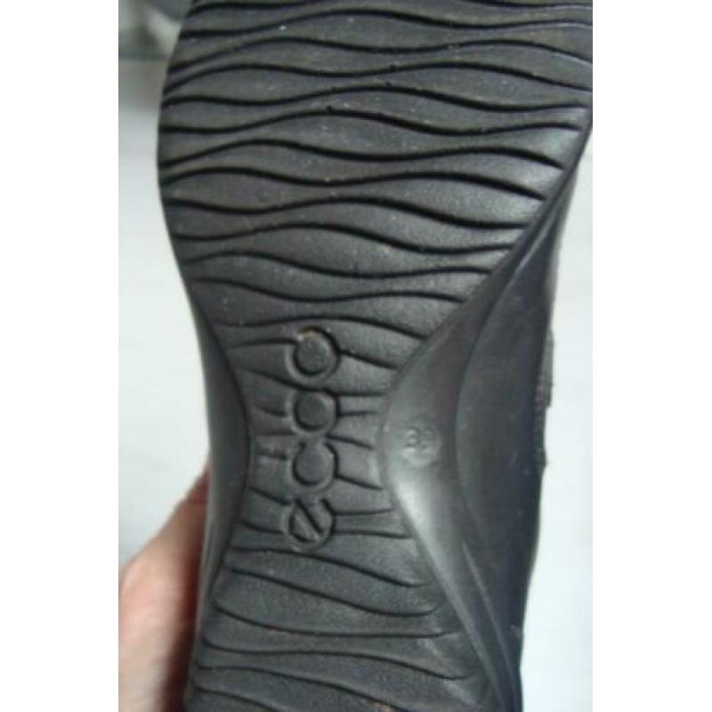 Ecco zwarte schoen mt 39