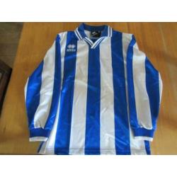Pakket voetbalshirt lange mouw maat 122/128 en 134/140