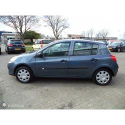 Renault Clio 1.4-16V Campus NIeuwstaat!