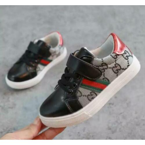 Kinder merk schoenen Gucci burberry 21 t/m 30