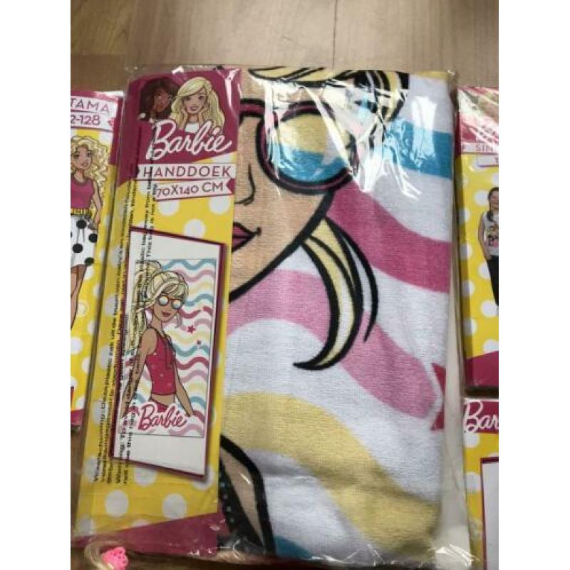 NIEUW Barbie kleding en handdoek