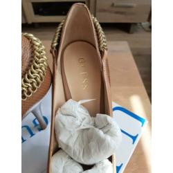 NIEUW: Guess pump, maat 38