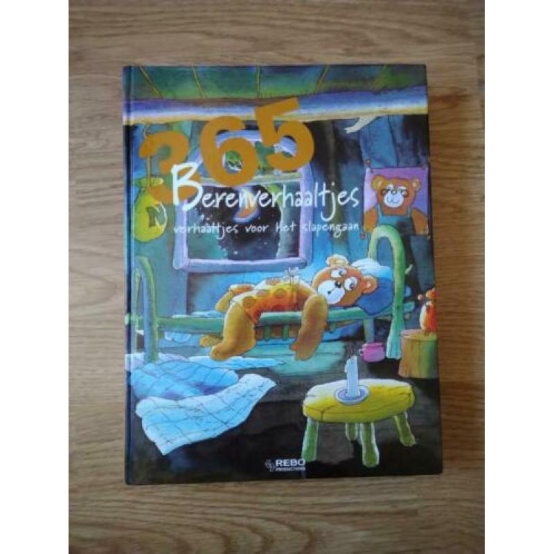 365 berenverhaaltjes voor het slapen gaan