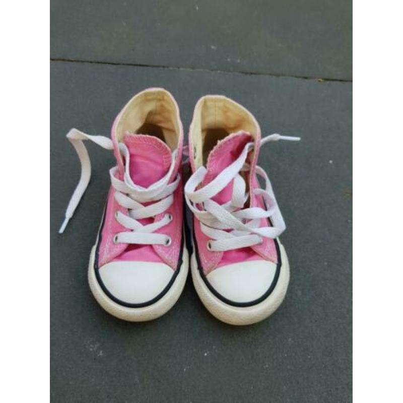 All stars converse roze gympen maat 23 valt als 24