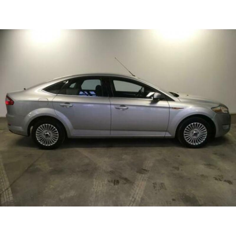 Ford Mondeo 1.6-16V Titanium Clima / Cruise / LMV / Stoelver