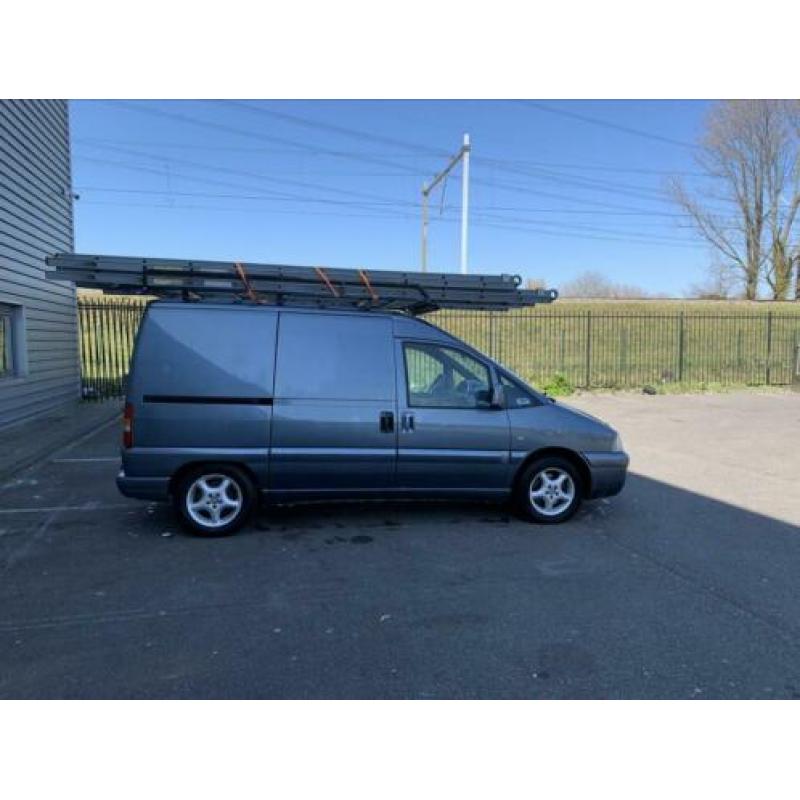 Peugeot Expert 2.0 HDI 230C 80KW 2004