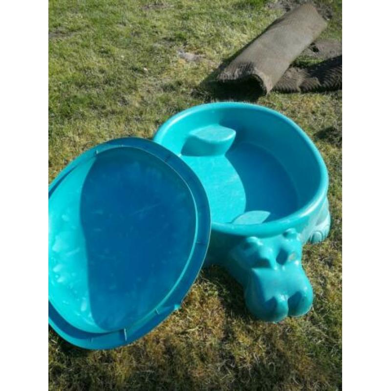 Zandbak waterbak Nijlpaard met deksel