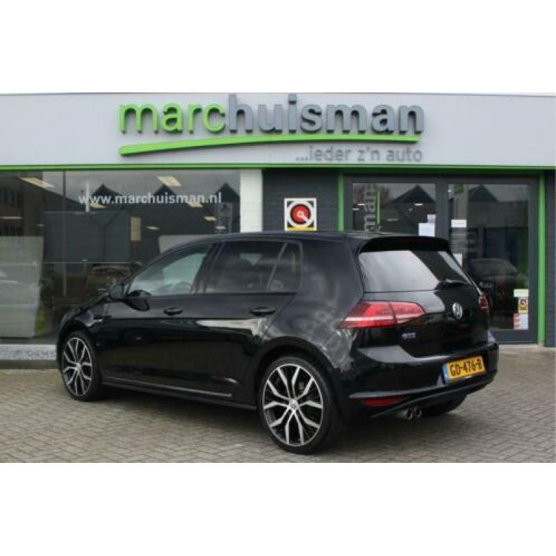 Volkswagen Golf 1.4 TSI GTE / EXCL BTW / 19INCH / GROOT NAVI