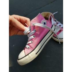 All stars converse roze gympen maat 23 valt als 24