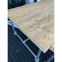 Mooie steiger houten tafel