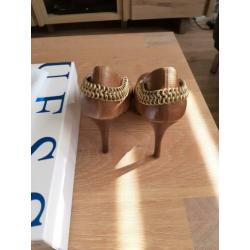 NIEUW: Guess pump, maat 38