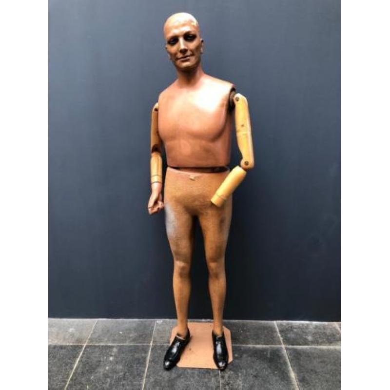 oude mannequin mannelijke paspop jaren 40 etalage vintage
