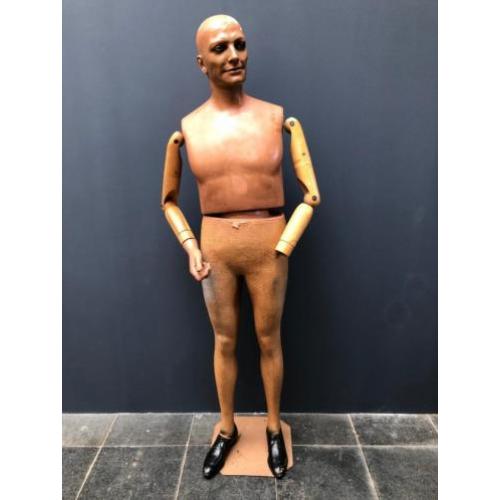 oude mannequin mannelijke paspop jaren 40 etalage vintage