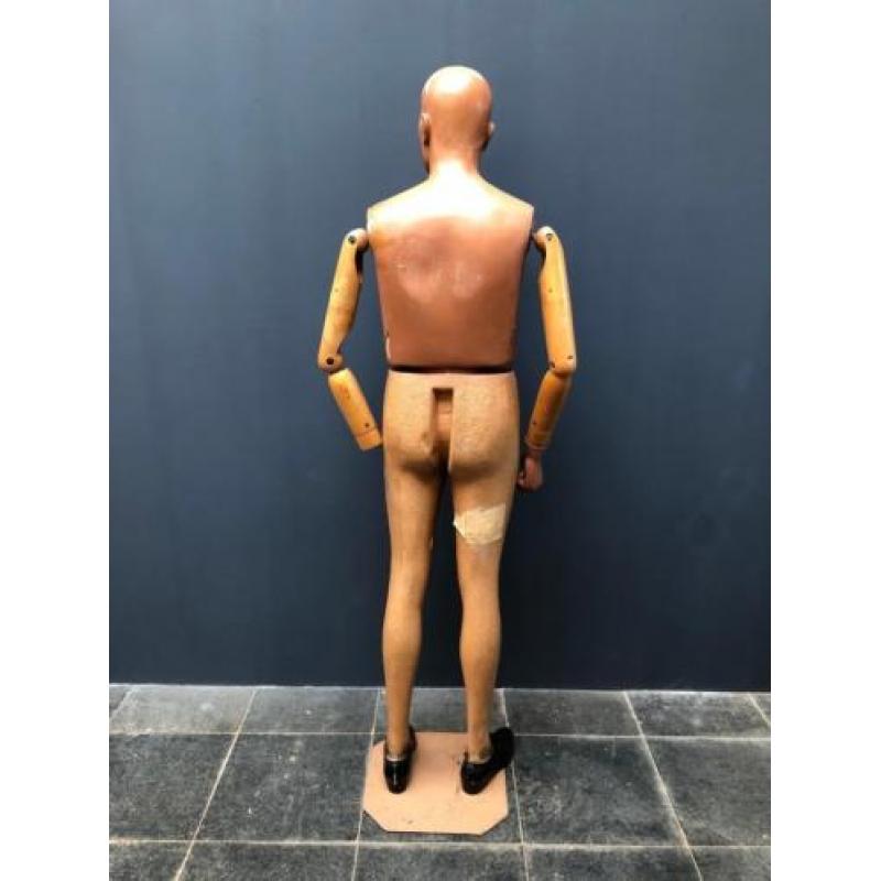 oude mannequin mannelijke paspop jaren 40 etalage vintage