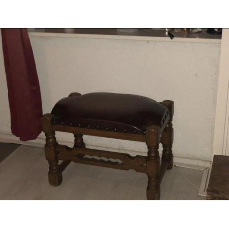 Antiek/Antique, Dos, radio, stoel,spinning wheel