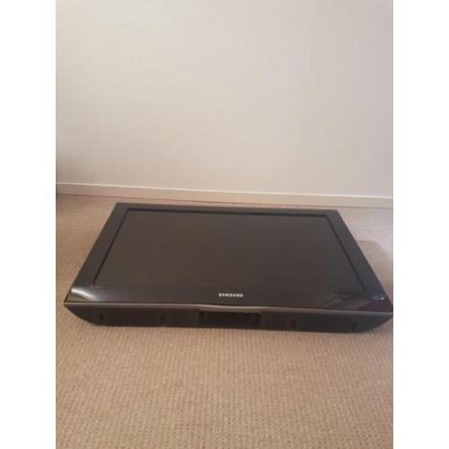 Samsung 32 inch HD TV