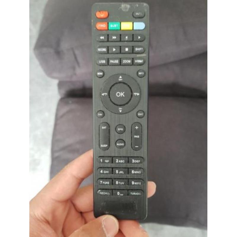 Te koop digitenne met schotel kabel en afstandbediening