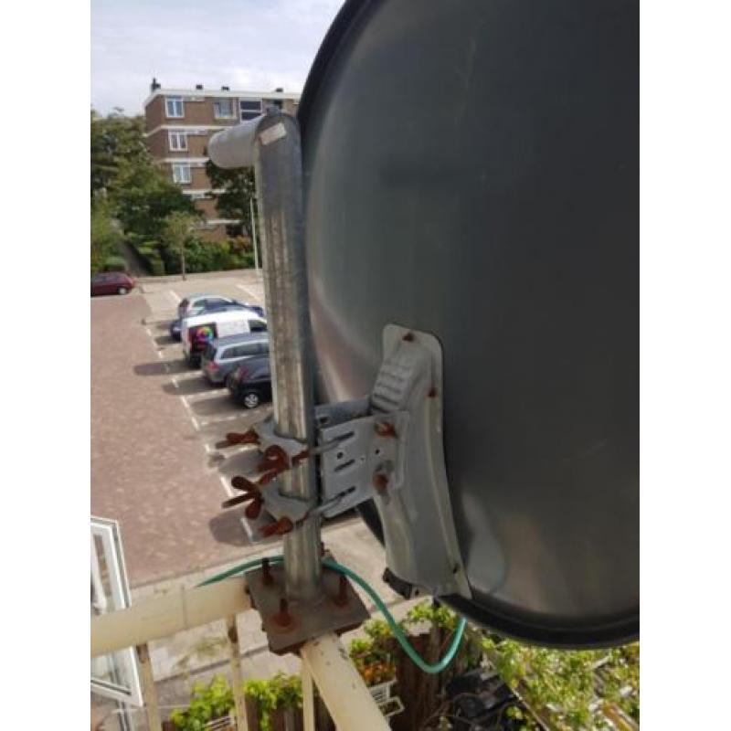 Te koop digitenne met schotel kabel en afstandbediening