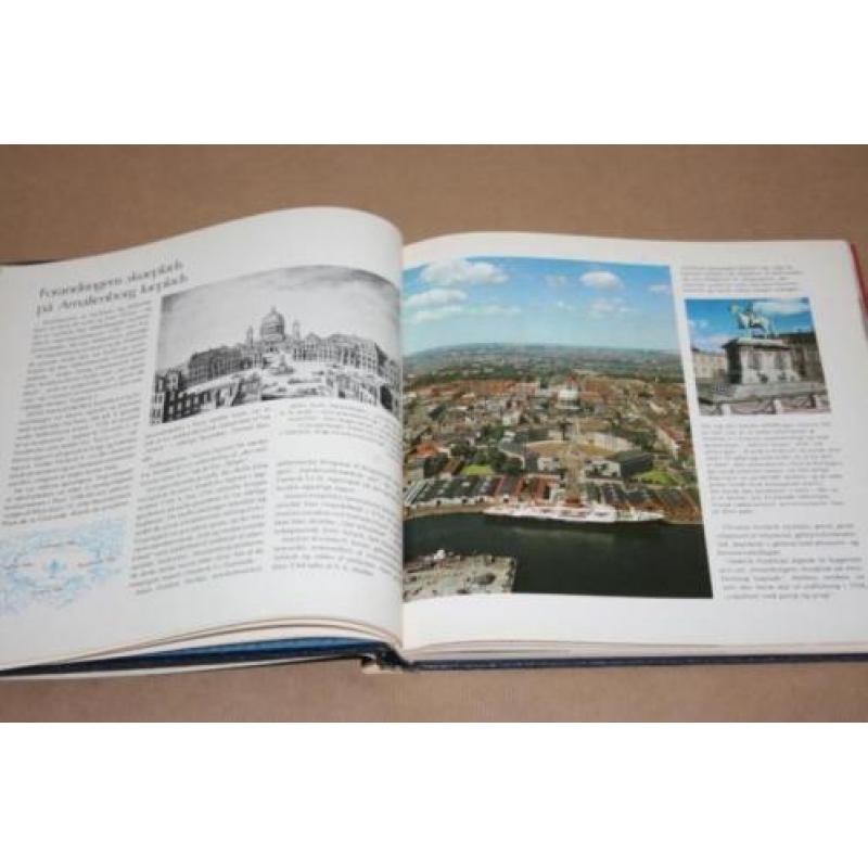 Prachtig boek over koninklijke paleizen in Denemarken !!