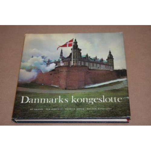 Prachtig boek over koninklijke paleizen in Denemarken !!