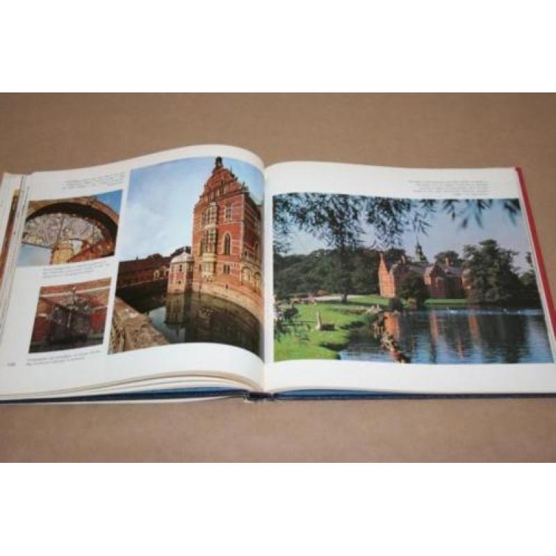 Prachtig boek over koninklijke paleizen in Denemarken !!