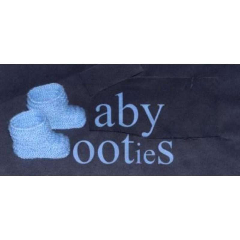 Baby Booties 0-3 m., kleur cerise, handgebreide slofjes