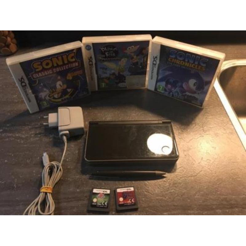 Nintendo Dsi xl ds xl met 5 games en oplader oa sonic