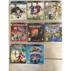 PS3 Slim Wit 320Gb met 2 controllers en 25 spellen
